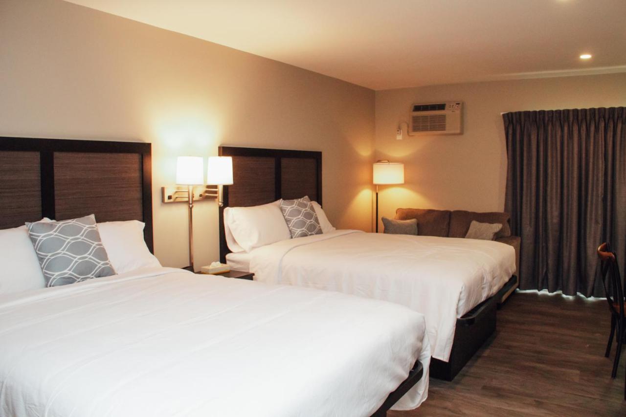 Country Squire Inn And Suites New Holland Eksteriør billede