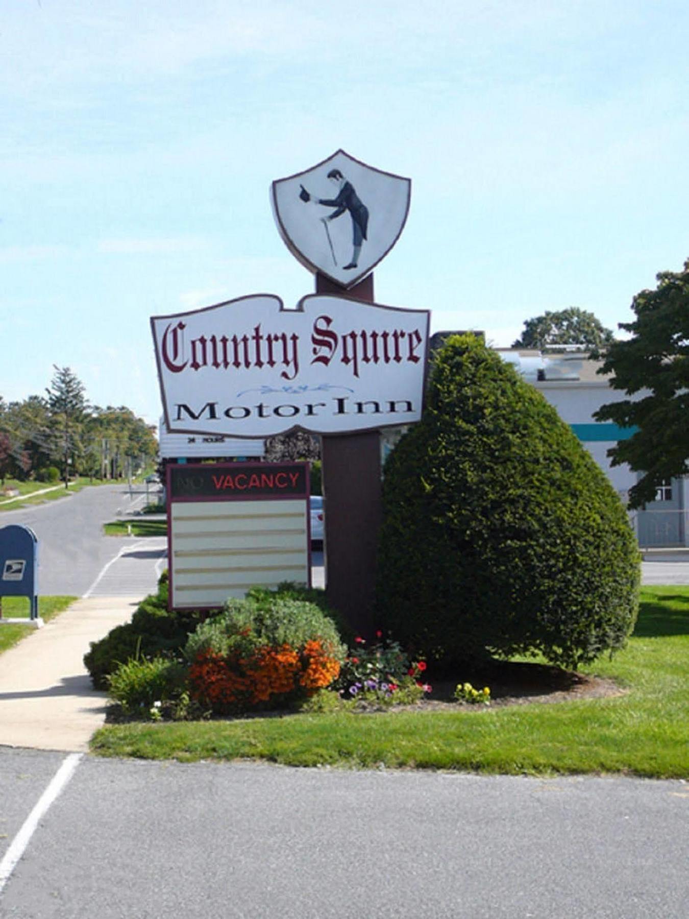 Country Squire Inn And Suites New Holland Eksteriør billede